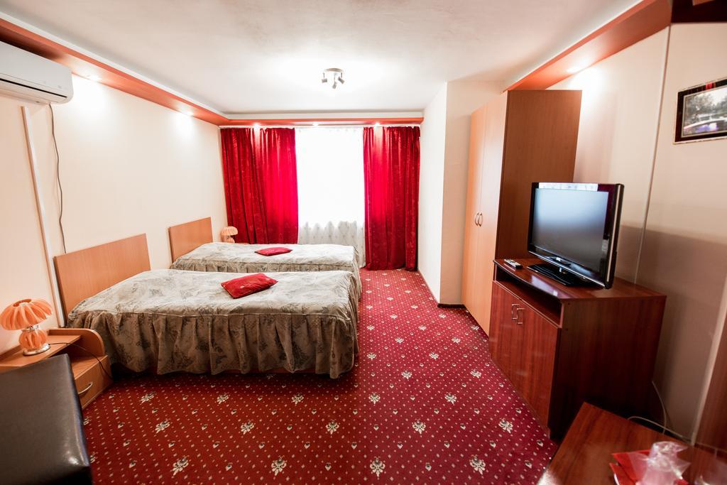 Pensiunea Crystal Guest house Valea Lupului (Iasi)